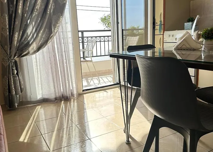 아파트 Orfeas Sea View House 아크앤젤로스