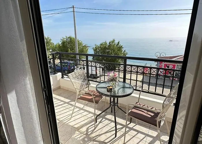 Orfeas Sea View House *